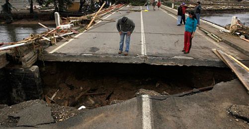 Şili Depreminde Ölü Sayısı 700'ü Aştı