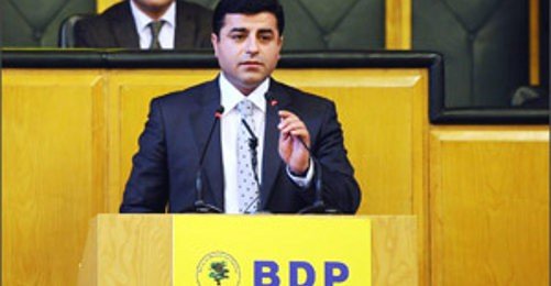 BDP "Seçim Barajı Düşmeden Anayasa Değişikliği Olmaz" Diyor
