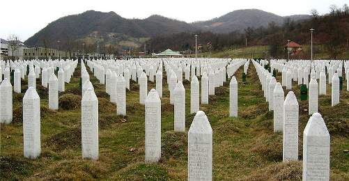 Sırbistan Srebrenitsa Katliamını Resmen Kınadı, Özür Diledi