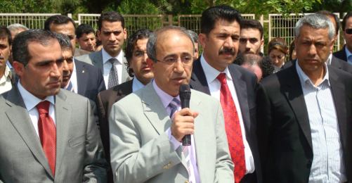Diyarbakır'da 90 Örgütten Mesaj: Ahmet Türk Kürtlerin Sağduyusudur