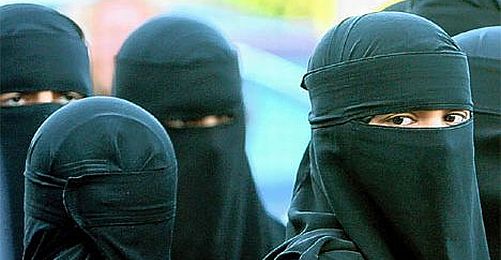 Fransa Meclisi "Kamu Alanlarında Burka"yı Dışlıyor