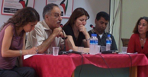 Filistinli Aktivist İsrail Engelleyince Türkiye'ye Gelemedi 