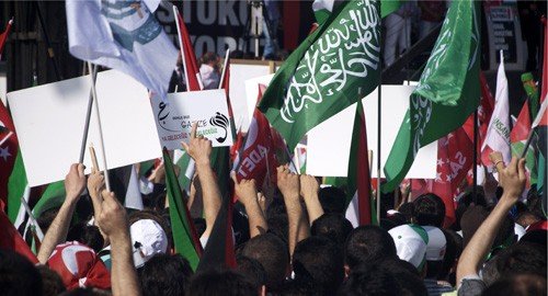 "AKP İçeride Sıkışmazsa İsrail'e Karşı Adım Atmaz"