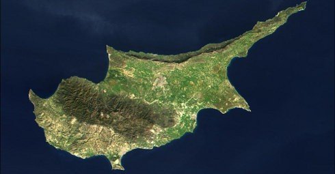 "Kıbrıs'tan Asker Çekilsin, Barışa Bir Şans Verelim"