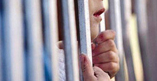 Çocuklar Hâlâ Tutuklu, Mahkemeler Harekete Geçmiyor