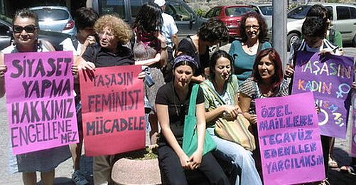 Feminist Politika Suç Değil, Osmanağaoğlu İşe Dönüyor