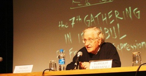 Chomsky: Özgürlükler İçin Sürekli Mücadele