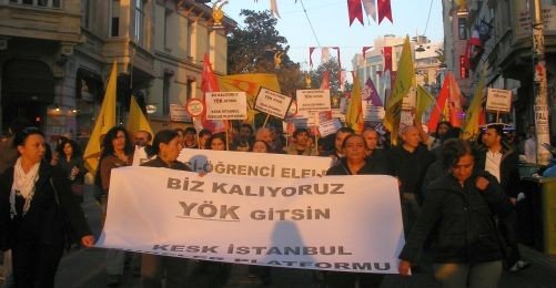 "YÖK'süz Üniversite AKP'siz Türkiye"  