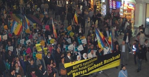 Küresel BAK: KCK Tutukluları Bırakılsın, Diyalog Sürdürülsün