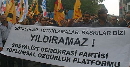 Tutuklu 13 SDP ve TÖP'lü İçin Taksim'de Protesto