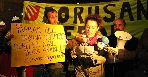 Aksu HES'e Borusan Konseri Öncesi "Horonlu" Protesto