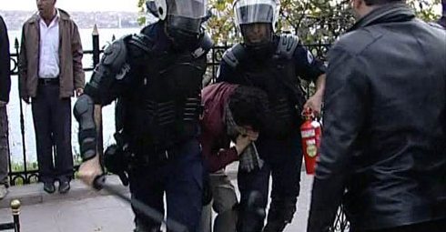 Polisin Öğrencilere Uyguladığı Şiddete Meclisten Tepki