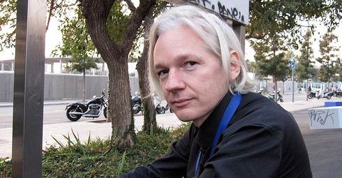 Wikileaks Kurucularından Assange Tutuklandı