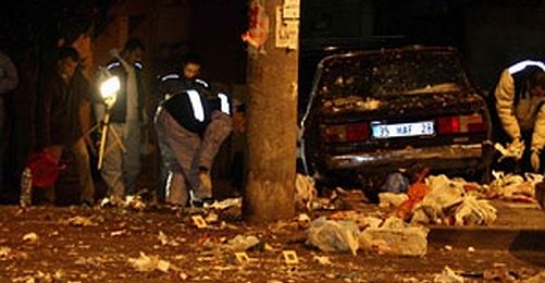 İstanbul ve Diyarbakır'da Dört Ses Bombası Patladı