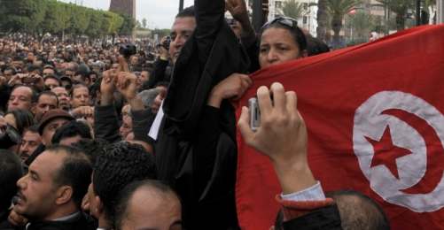 Tunus'ta Halk Diktatörü Batı Desteği Olmadan Devirdi
