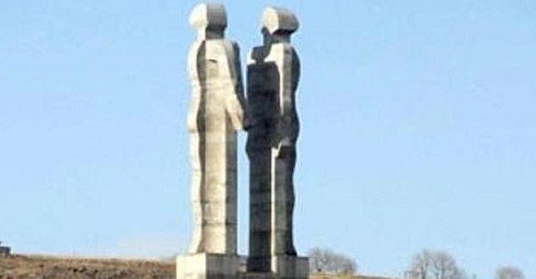 AKP ve MHP İttifakıyla Karar Alındı, İnsanlık Anıtı Yıkılıyor
