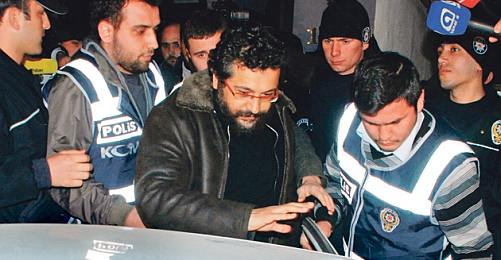 Soner Yalçın ve İki Gazeteci Tutuklandı
