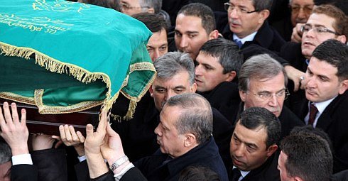 Erbakan'ın Cenazesi Defnedildi