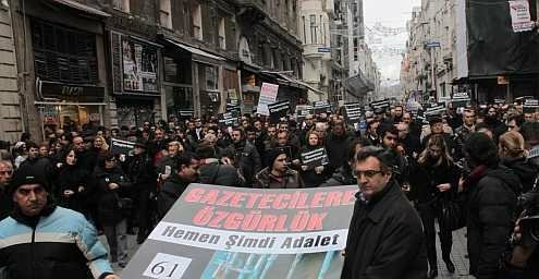 İstiklal'de "Gazetecilere Özgürlük" İçin Büyük Yürüyüş