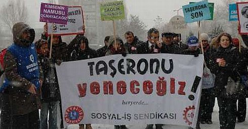 8 Mart'ta İşsiz Kalan Kadınlar TPE Önünde Eylem Yaptı
