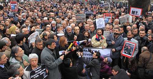 "İleri Demokrasi Deyip Gazetecileri Tutukladılar"