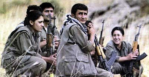 4 PKK'li Öcalan'ın Hapsedilmesini Protesto İçin Kendisini Yaktı 