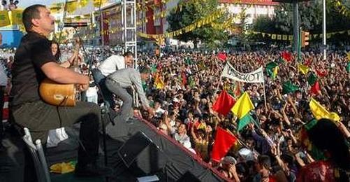 Kurdish Musician Tunç Tried for Saying "Guerrilla"