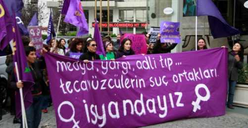 Feministler 1 Mayıs'ta Taksim'de