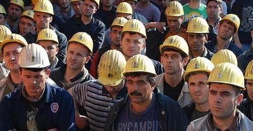 Turkish Workers: Many Hours, Little Leave