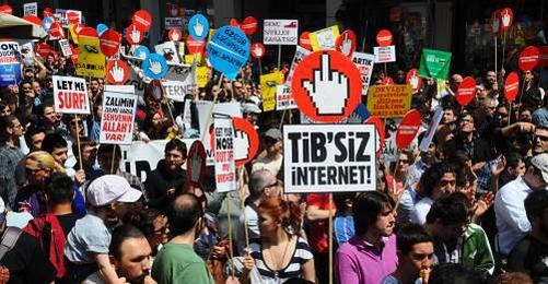 Country-Wide Protests: "Don't Touch the Internet"