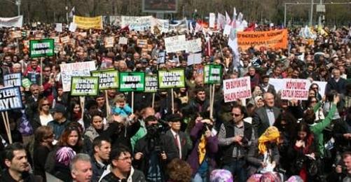 Massive Workers' Protest against AKP Government