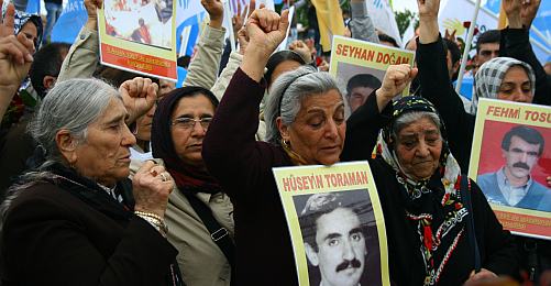 Gözaltında Öldürülen Ocak ve Karakoç Anıldı