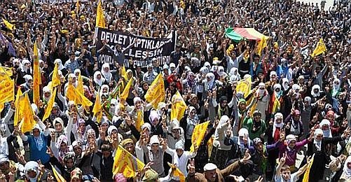 Bitlis'te Toplu Mezarlar Soruşturulsun Yürüyüşü