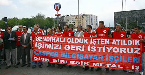 Casper İşçileri Taksim'de İşe İadelerini İstedi