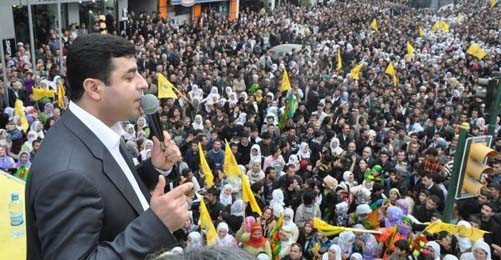 AKP Kazandı; Blok, oy tabanını genişleterek 36 milletvekili çıkardı