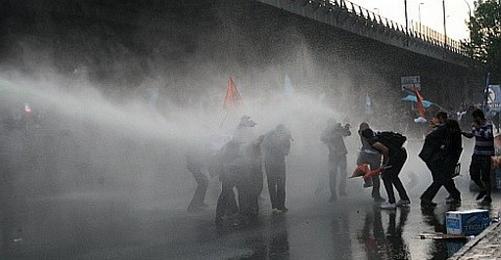5 Arrests after Protests in Istanbul 