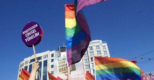 Anayasa Komisyonu LGBT'leri Dinledi