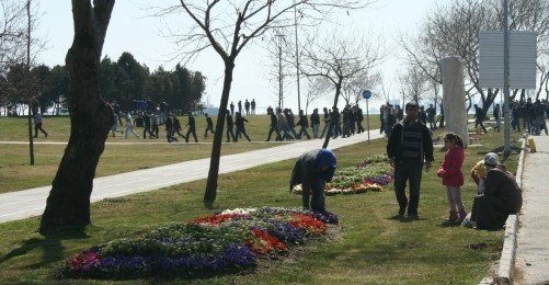 Beş Saatte İstanbul Newroz'u