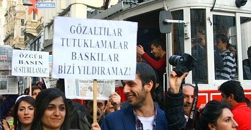 Taksim'de Özgür Gündem Dayanışması 