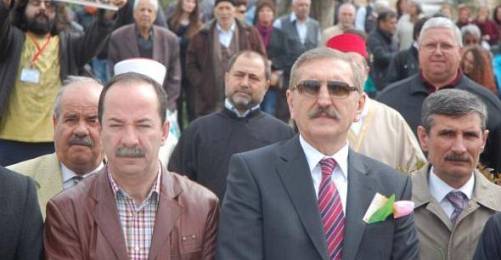 Edirne'de Rahip Protokole Giremiyor, Sofya'da Türkler Hükümette