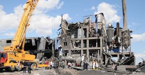 Fabrikada Patlama: 4 Ölü 9 Yaralı
