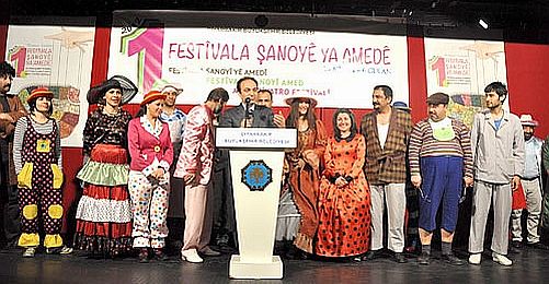 Tiyatro Festivalinde Kürtçe Oyunlar