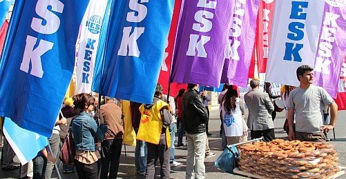 Şişhane'den Taksim'e 1 Mayıs Korteji 