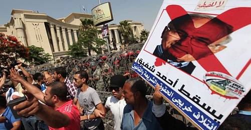 Mısır'da Yeni Seçim Kararı Kaos Yarattı