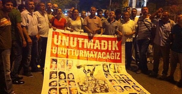 Geceyarısı Taksim'de Sürgü için Eylem 