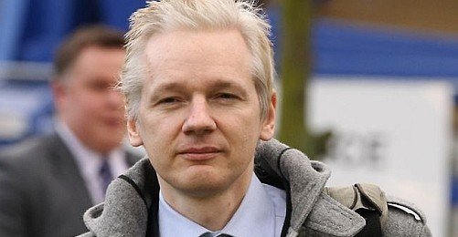 Assange'ı Teslim Edin, Yoksa...