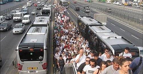 "Metrobüsün Trafiği Çözmediği Anlaşıldı"