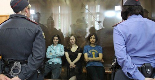 Pussy Riot'a İki Yıl Hapis Cezası