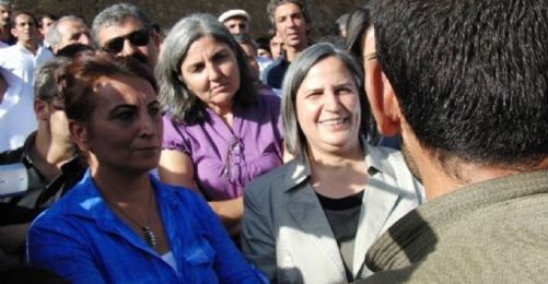 BDP Vekilleri PKK'nin Yol Kontrolüne Takıldı
