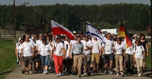 Polonya'da Barış Yürüyüşü